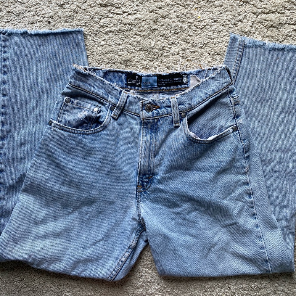 Light wash high waisted Levi’s